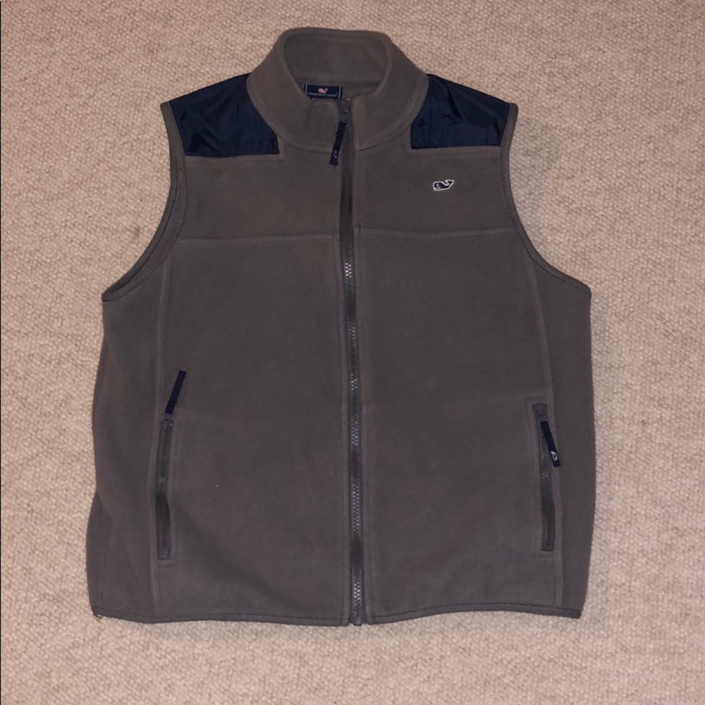Vineyard vines vest